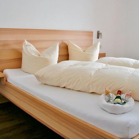 Seehotel Und Appartements Schnoeller Rieden Dış mekan fotoğraf