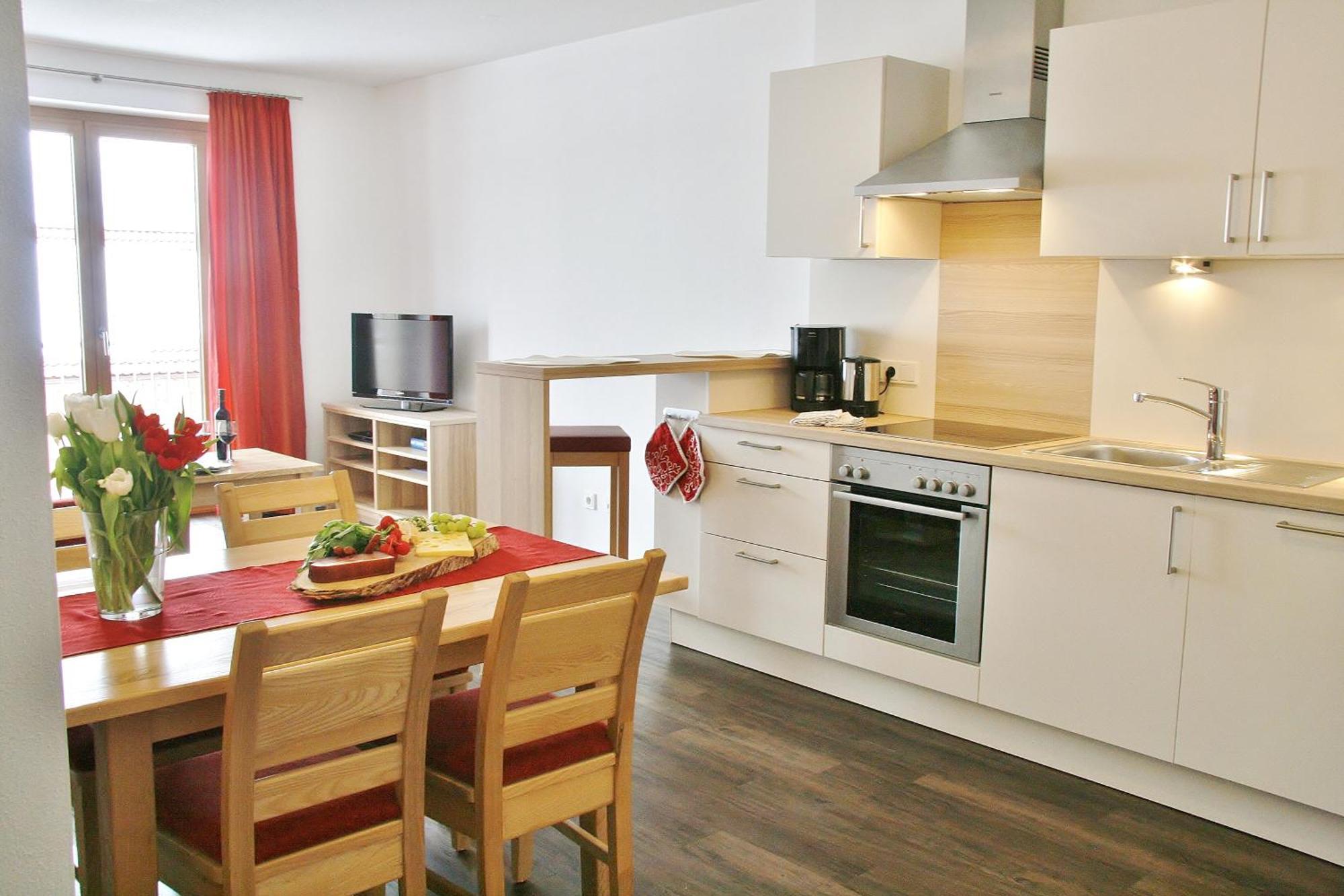 Seehotel Und Appartements Schnoeller Rieden Dış mekan fotoğraf